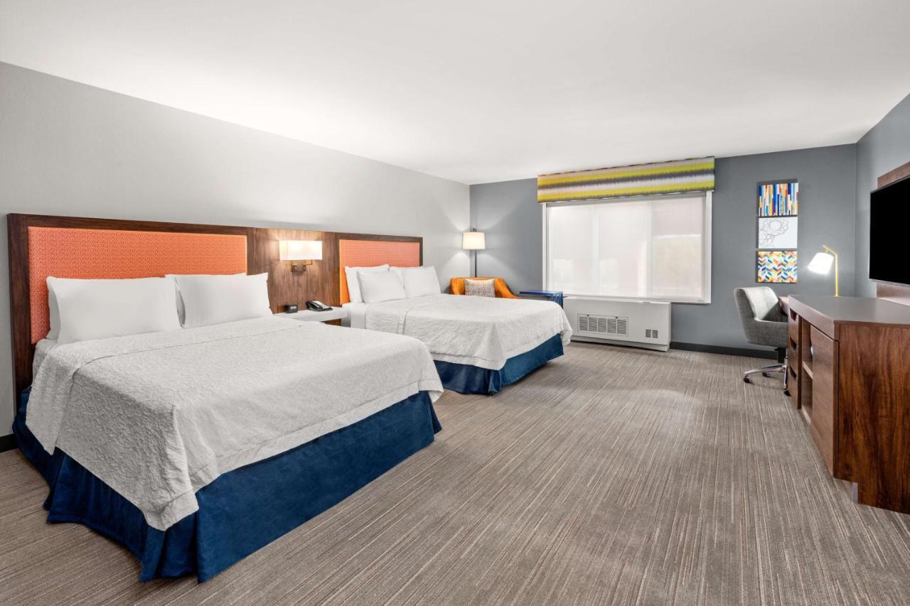 Hampton Inn & Suites Fairbanks Esterno foto