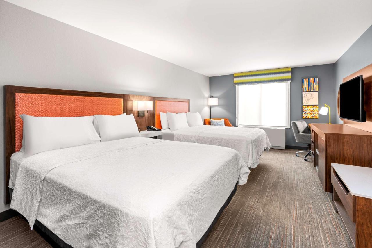 Hampton Inn & Suites Fairbanks Esterno foto