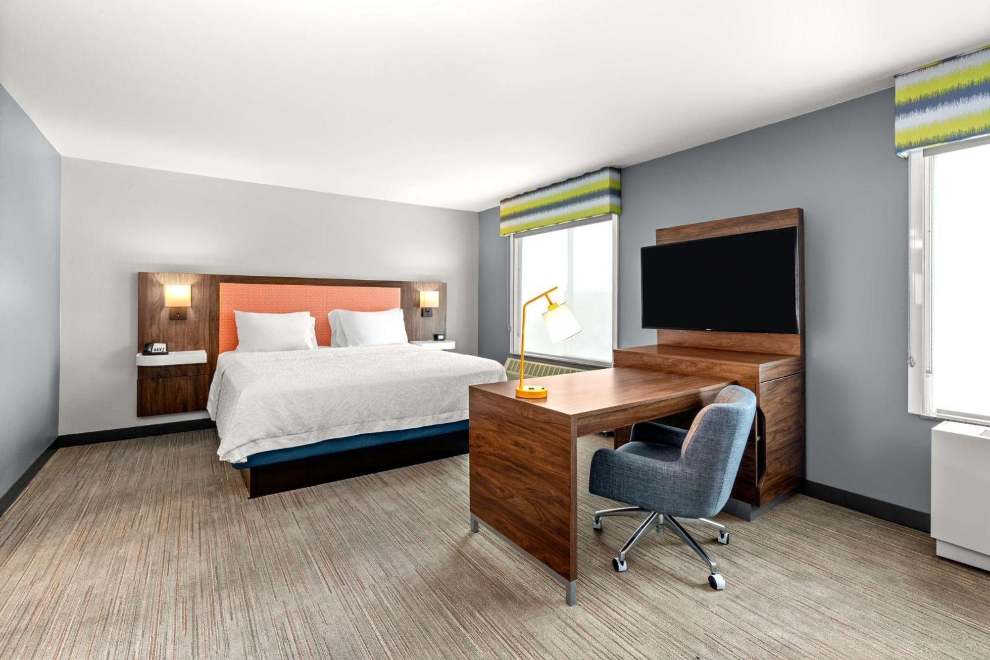 Hampton Inn & Suites Fairbanks Esterno foto