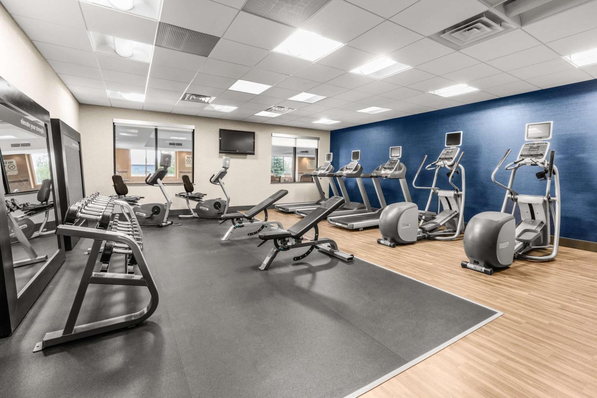 Hampton Inn & Suites Fairbanks Esterno foto