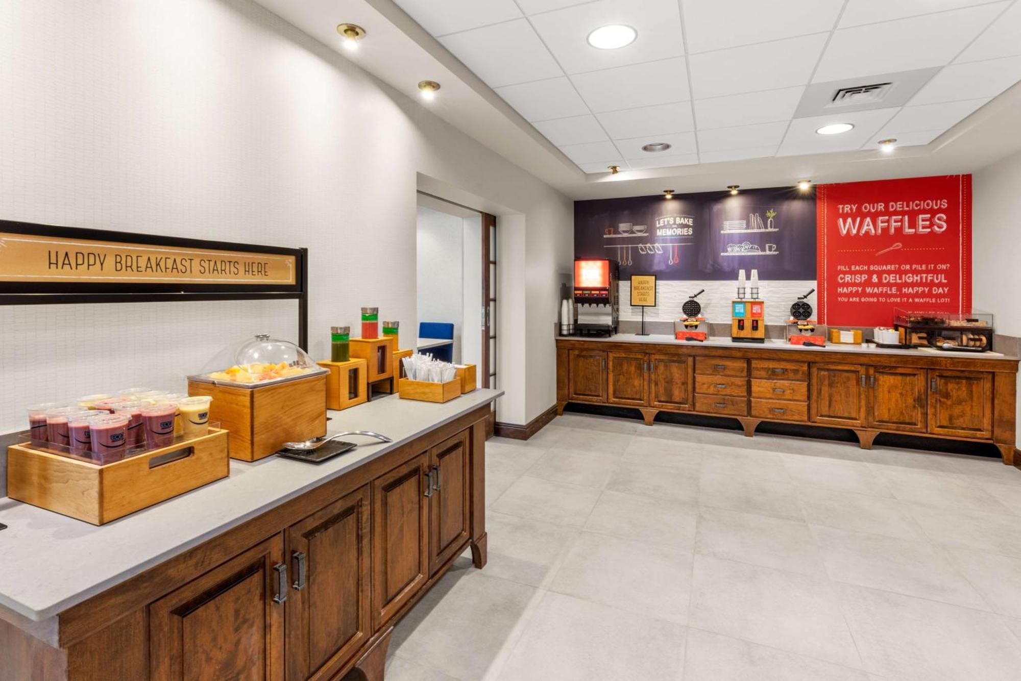 Hampton Inn & Suites Fairbanks Esterno foto