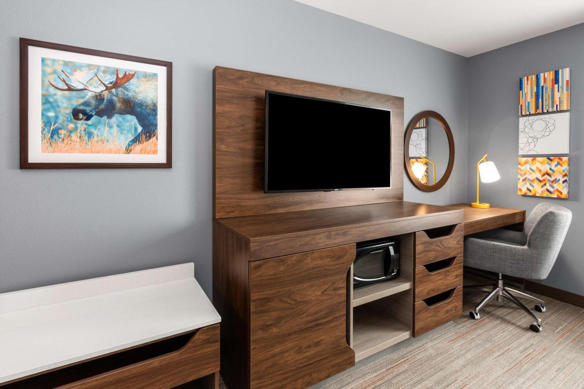 Hampton Inn & Suites Fairbanks Esterno foto