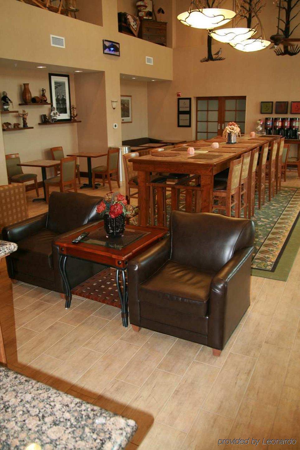 Hampton Inn & Suites Fairbanks Ristorante foto