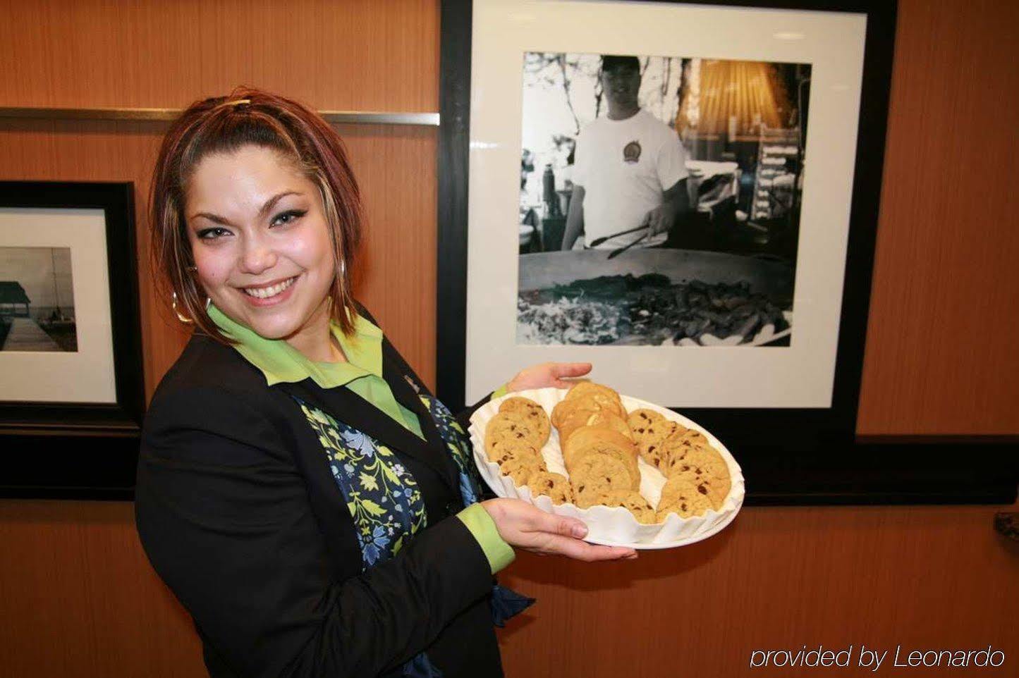 Hampton Inn & Suites Fairbanks Esterno foto